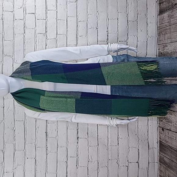 Wrapables Winter Warm Plaid Knit Scarf in Green/Yellow/Blue - Picture 1 of 17